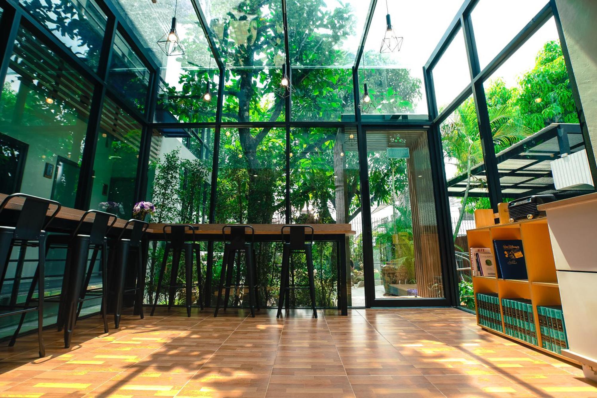 Bed Garden 26 Hostel Bangkok Luaran gambar